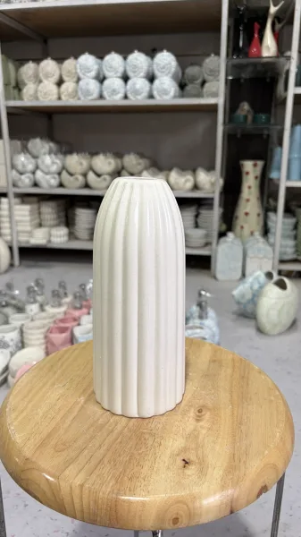 Ivory Fluted Ceramic Vase 9 Inch - Ribbed White Flower Vase for Hotel and Restaurant Tables