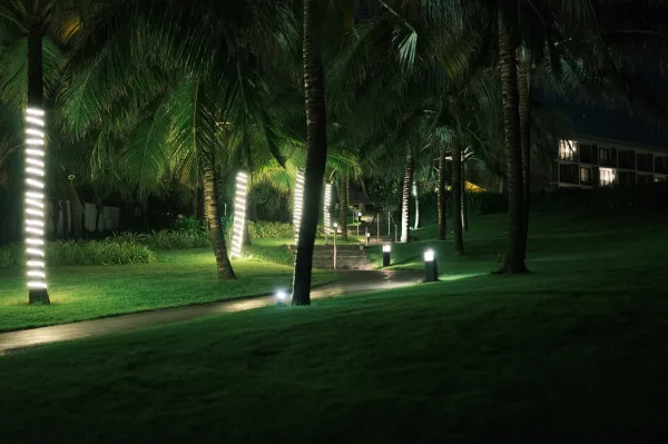 Hotel Garden Spike Light